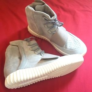 Yeezy 750 boost grey gum